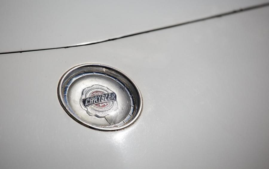 Детали экстерьера Chrysler Special 1953 года  (фото 13 из 46)